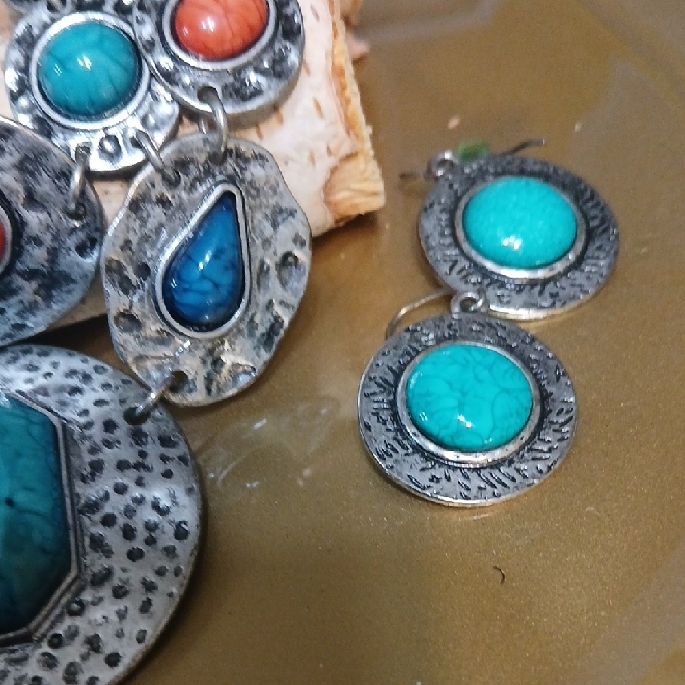 Ruby Rd. Turquoise & Coral Statement Necklace Wit… - image 3